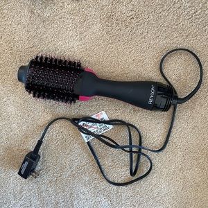 Revlon one step hair dryer and volumizer brush